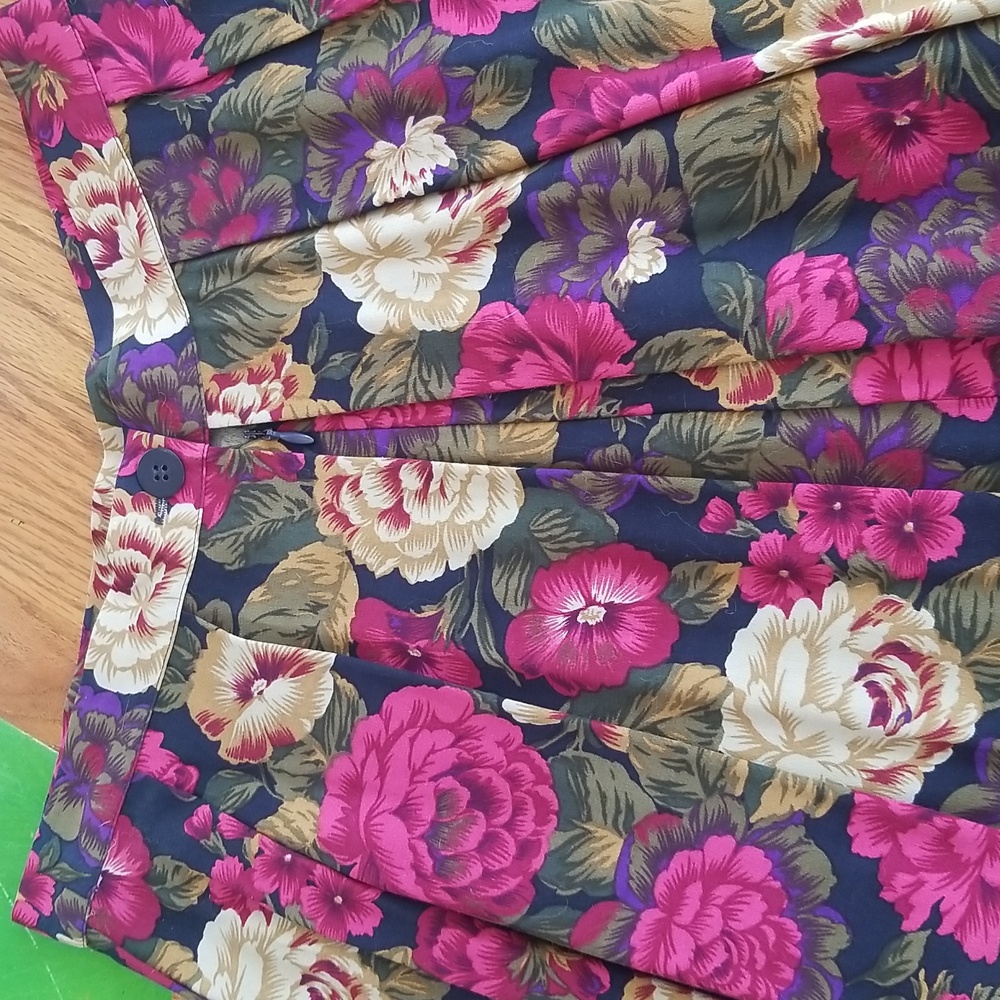 Vintage Liz Claiborne Floral Maxi Skirt - Pink and Green - Picture 4 of 6